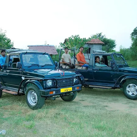 Resort K Raj Tiger Ghura